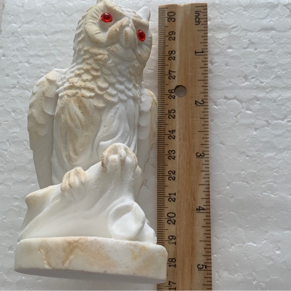 Alabastrite white Snow Owl with red eyes - Picture 7 of 13